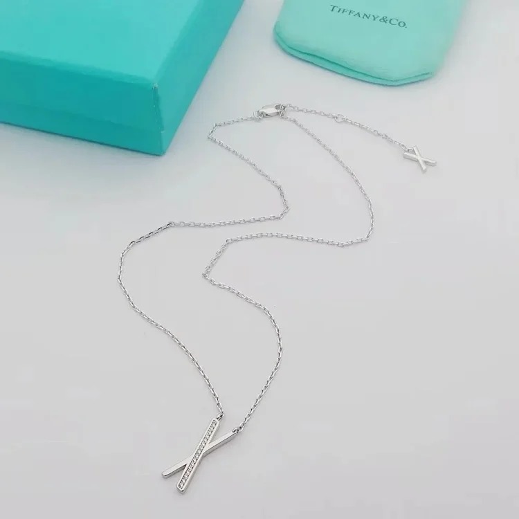 ZW-1 uses a heart to let every piece of jewelry exude your beauty and charm (with gift box packaging) (Tifany)