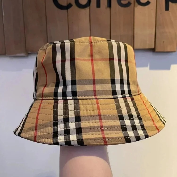 LJF88- hat 1:1/no box