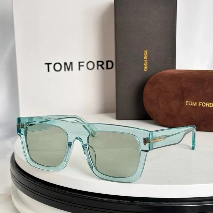 Fashion new glasses