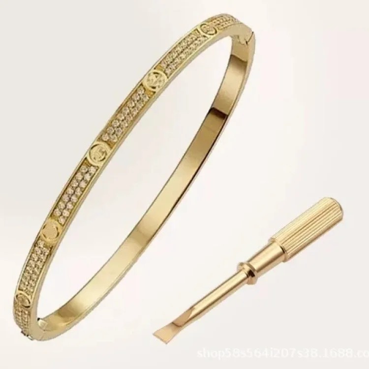 High of classic fashionable men's and women's bracelets plated with 18k gold, light luxury and non-fading couple bracelets