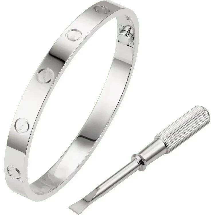High of classic fashionable men's and women's bracelets plated with 18k gold, light luxury and non-fading couple bracelets