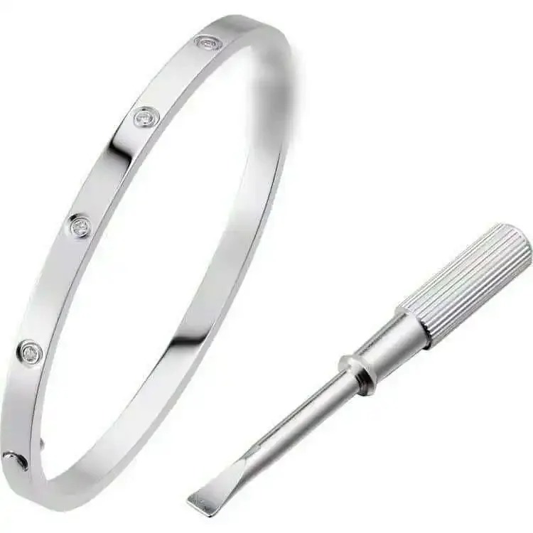 High of classic fashionable men's and women's bracelets plated with 18k gold, light luxury and non-fading couple bracelets