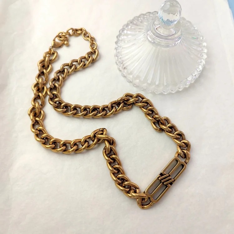 French Parisian style distressed tank chain necklace, light luxury street style ancient style necklace, versatile celebrity bracelet