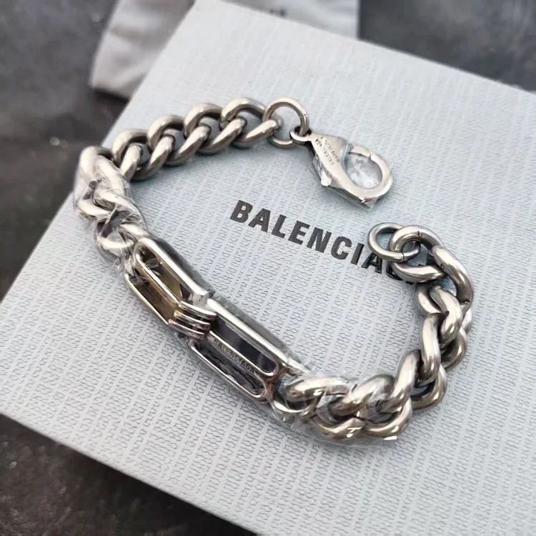 French Parisian style distressed tank chain necklace, light luxury street style ancient style necklace, versatile celebrity bracelet
