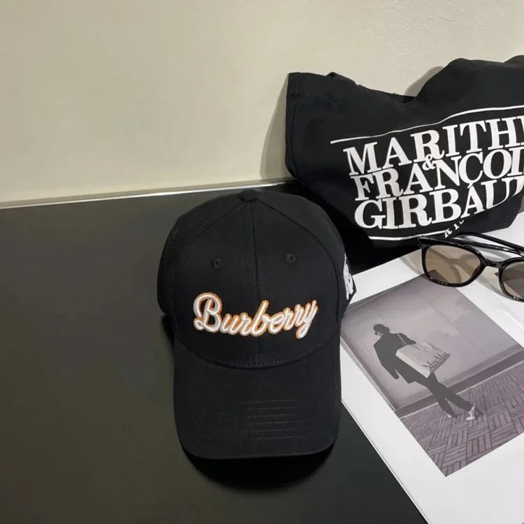 ¥120 Fashion casual hat M26