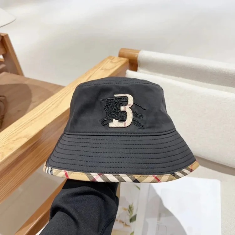 ¥120 Fashion casual hat M26