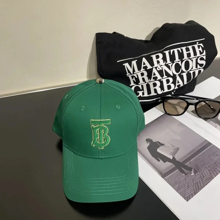¥120 Fashion casual hat M26