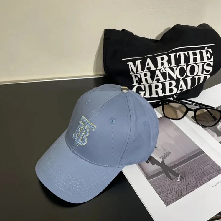 ¥120 Fashion casual hat M26