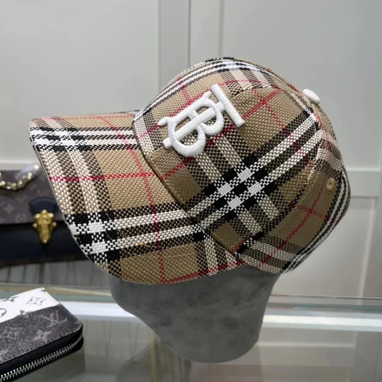 ¥120 Fashion casual hat M26