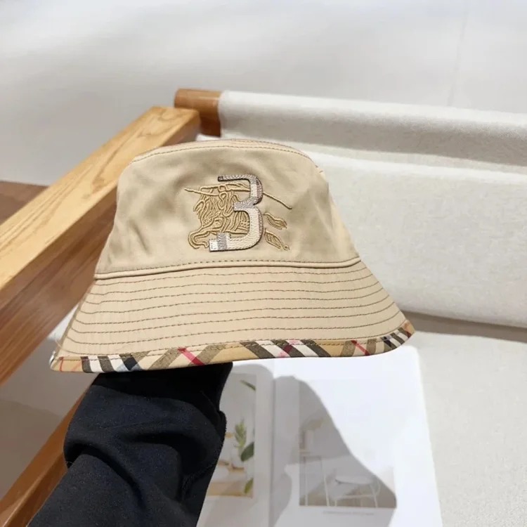¥120 Fashion casual hat M26