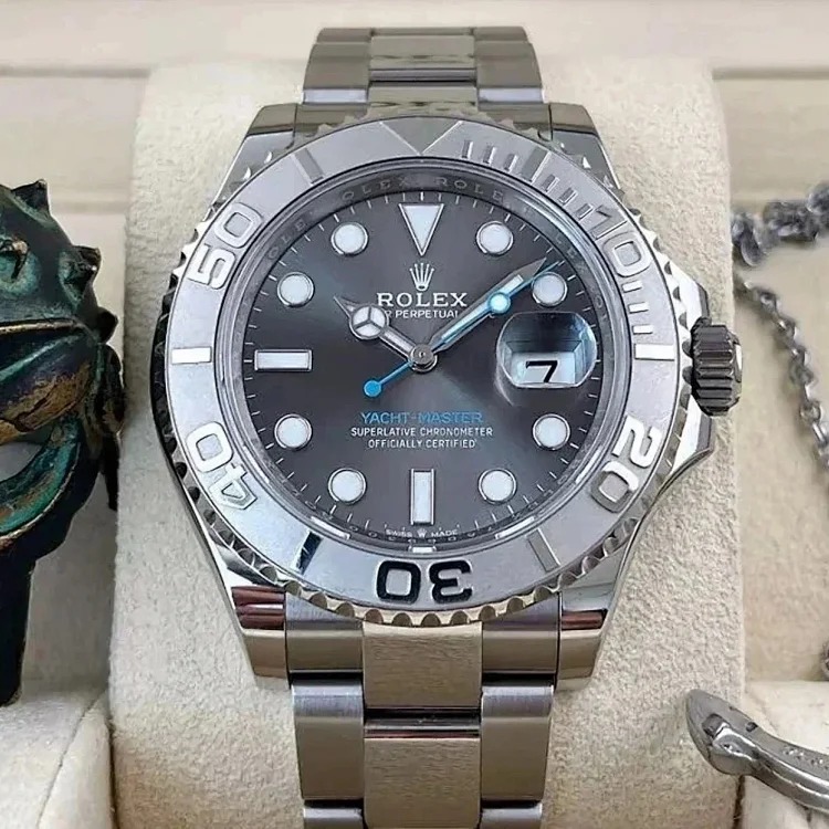 HX19--Lao No. 1 high-end quality business watch