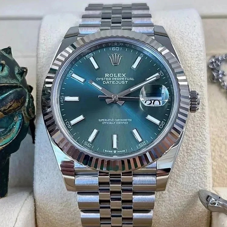 HX19--Lao No. 1 high-end quality business watch