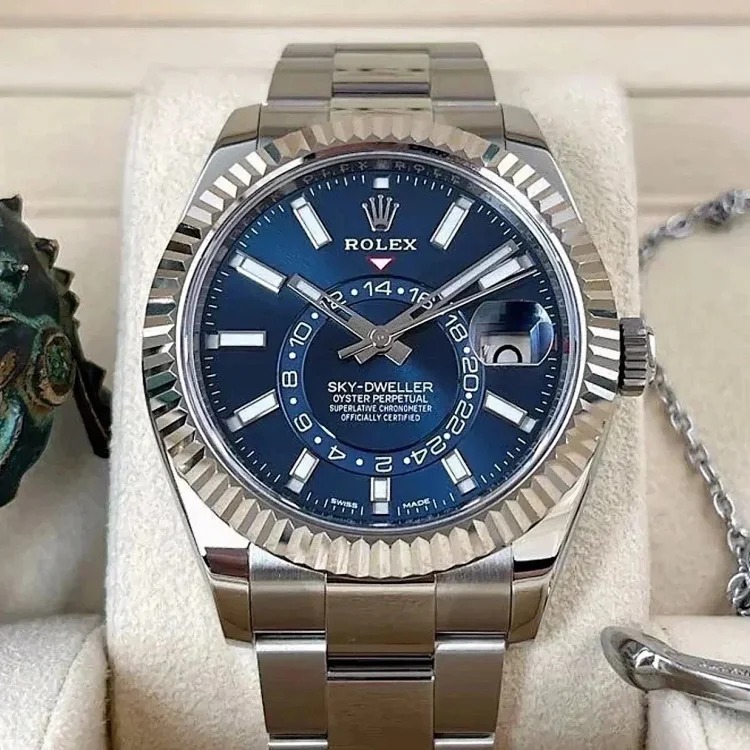 HX19--Lao No. 1 high-end quality business watch