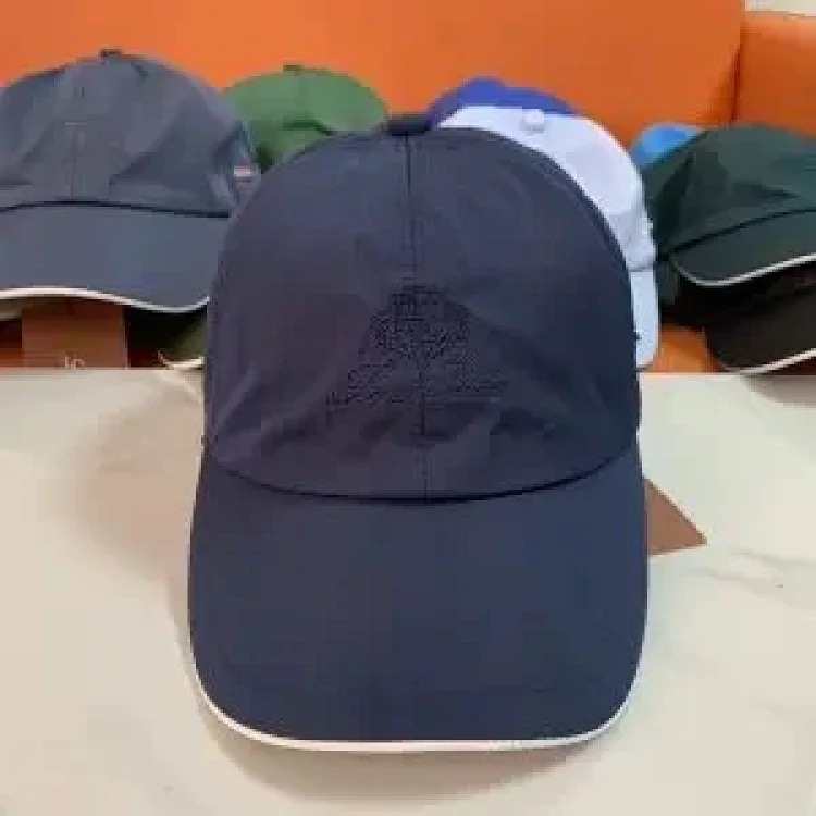 New versatile peaked cap -009