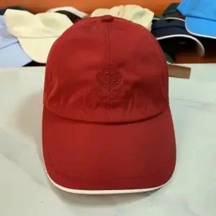 New versatile peaked cap -009