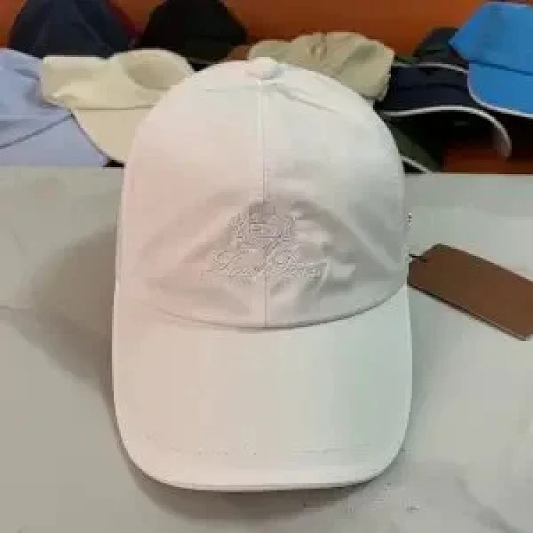 New versatile peaked cap -009