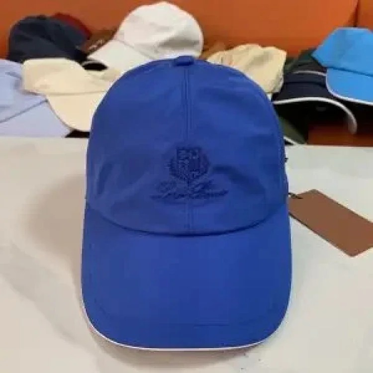 New versatile peaked cap -009