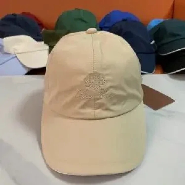 New versatile peaked cap -009