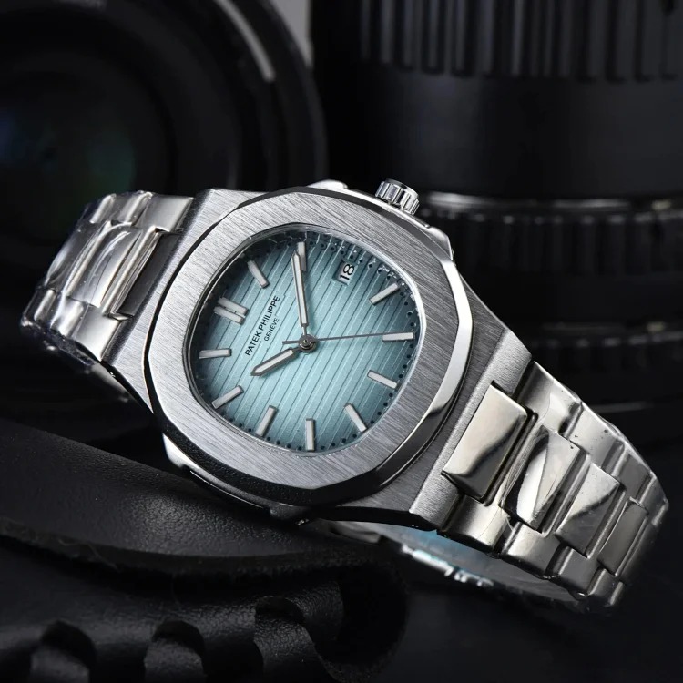 The time on the R-1 wrist is explained by this watch