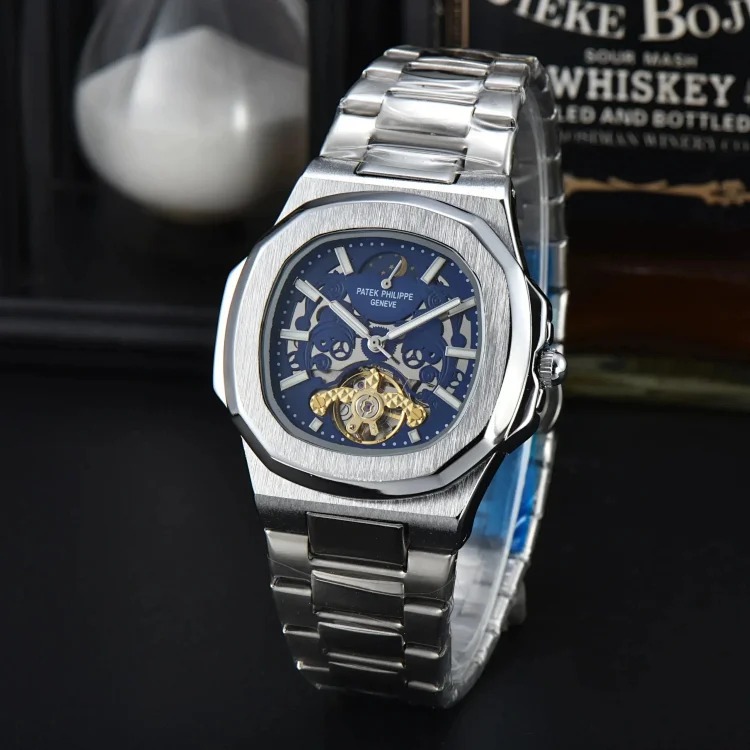 The time on the R-1 wrist is explained by this watch