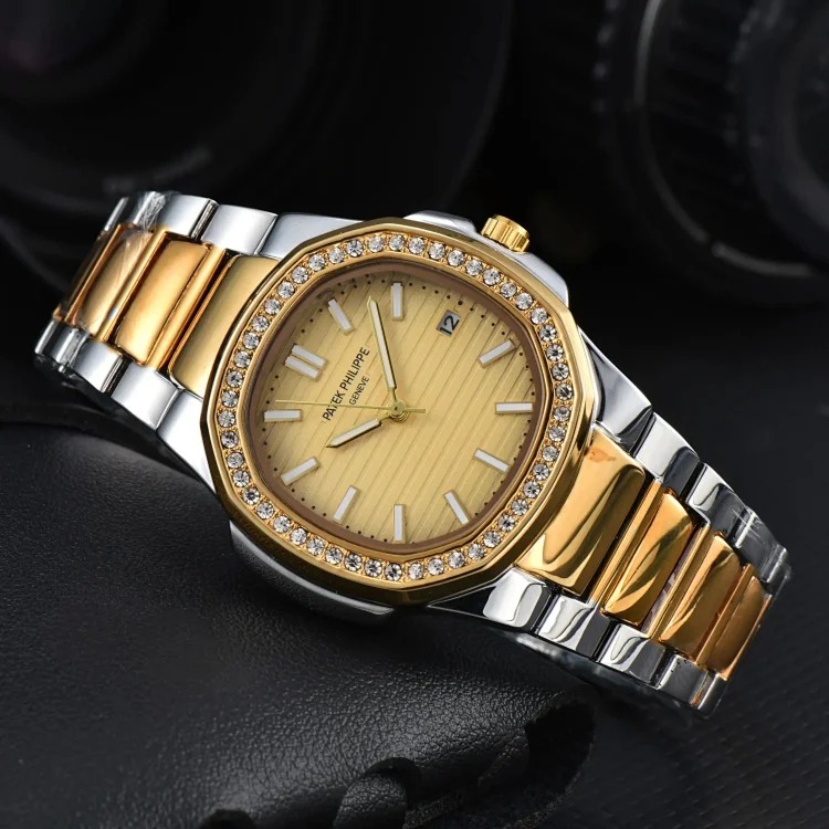 The time on the R-1 wrist is explained by this watch