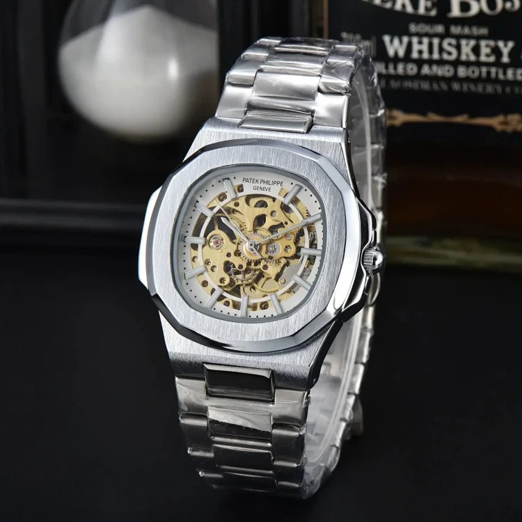 The time on the R-1 wrist is explained by this watch