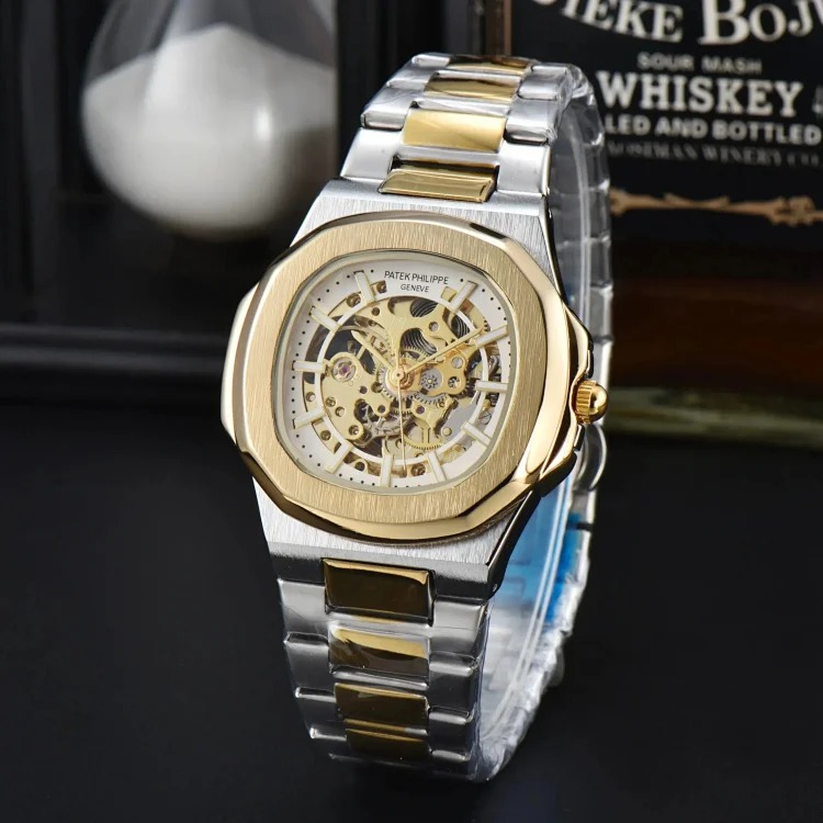 The time on the R-1 wrist is explained by this watch