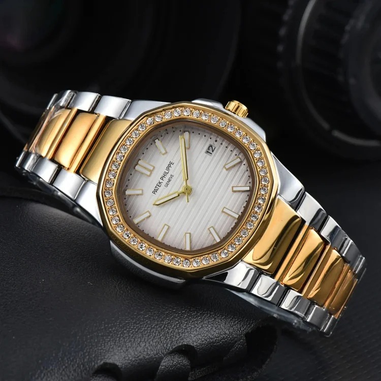 The time on the R-1 wrist is explained by this watch