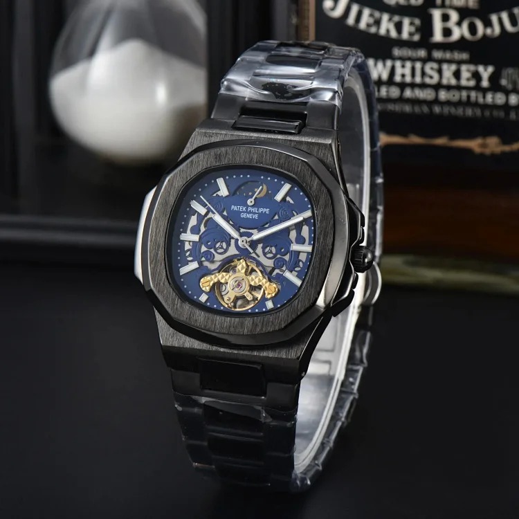 The time on the R-1 wrist is explained by this watch