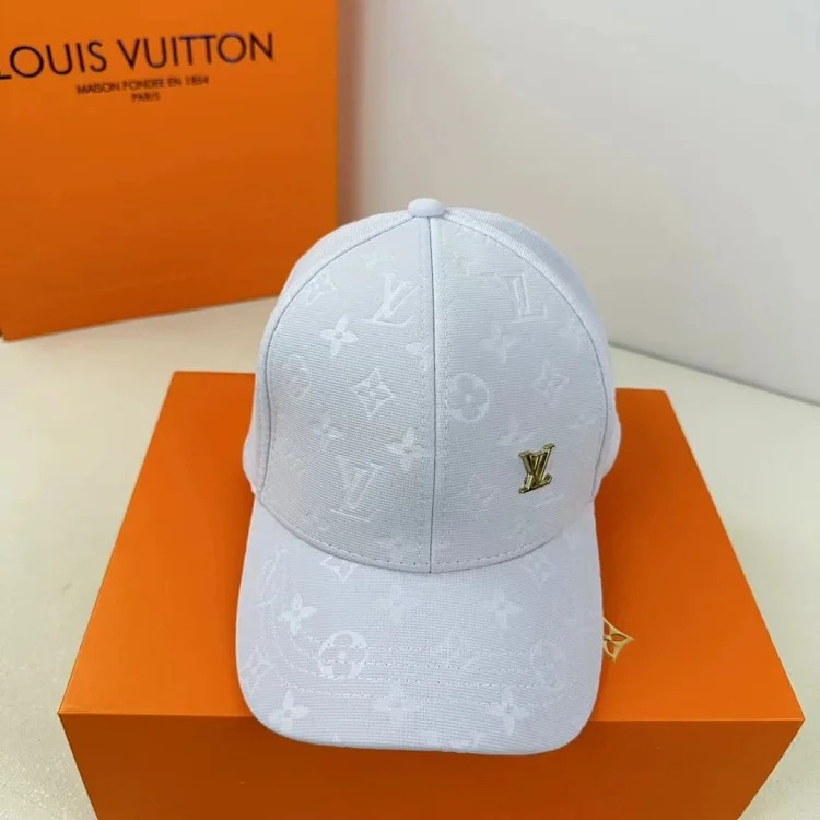 Fashionable Lu Yi hat