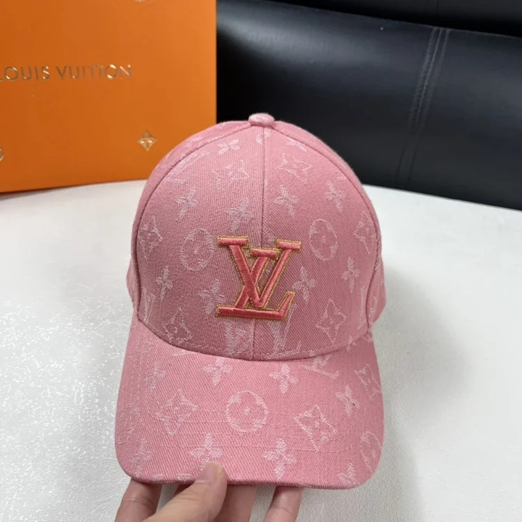 Fashionable Lu Yi hat