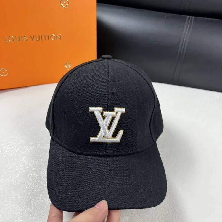 Fashionable Lu Yi hat