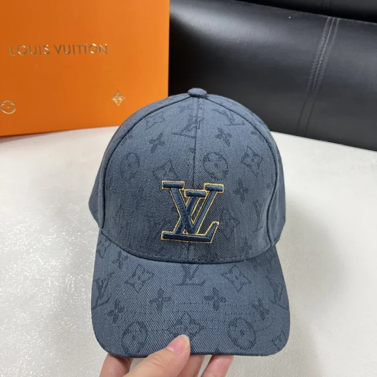 Fashionable Lu Yi hat