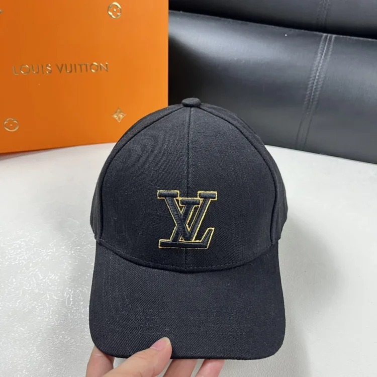 Fashionable Lu Yi hat