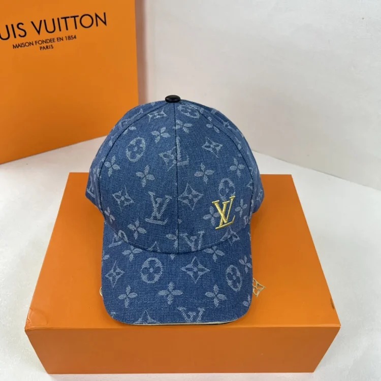 Fashionable Lu Yi hat