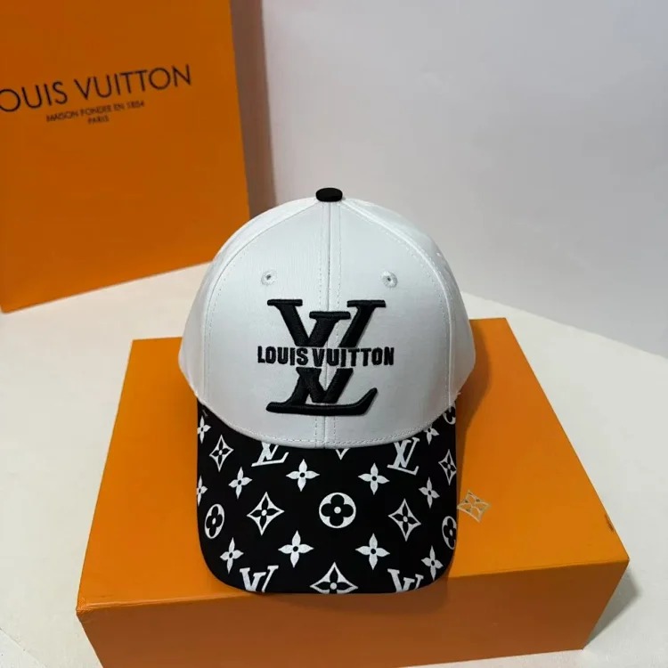 Fashionable Lu Yi hat
