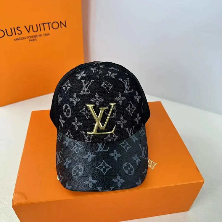 Fashionable Lu Yi hat