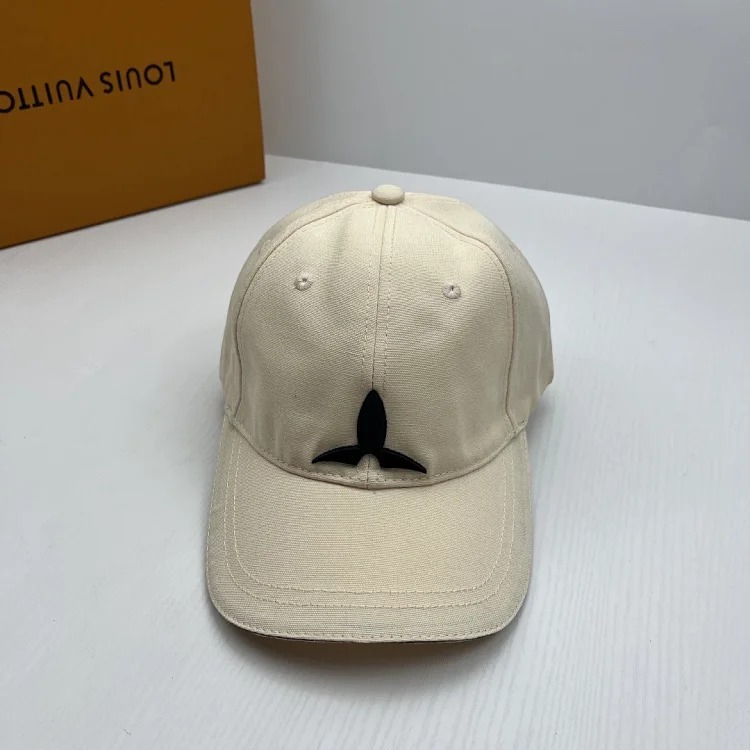 Fashionable Lu Yi hat