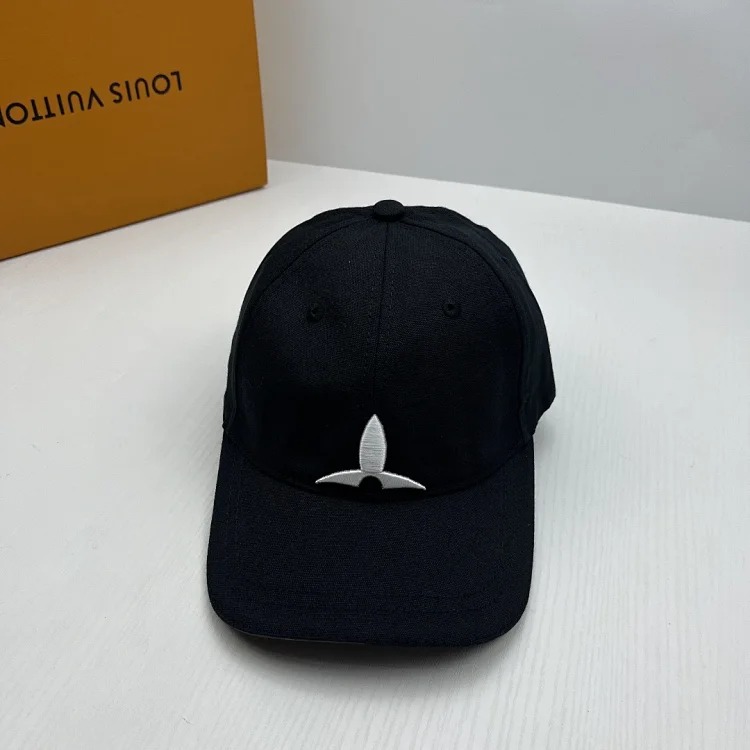 Fashionable Lu Yi hat