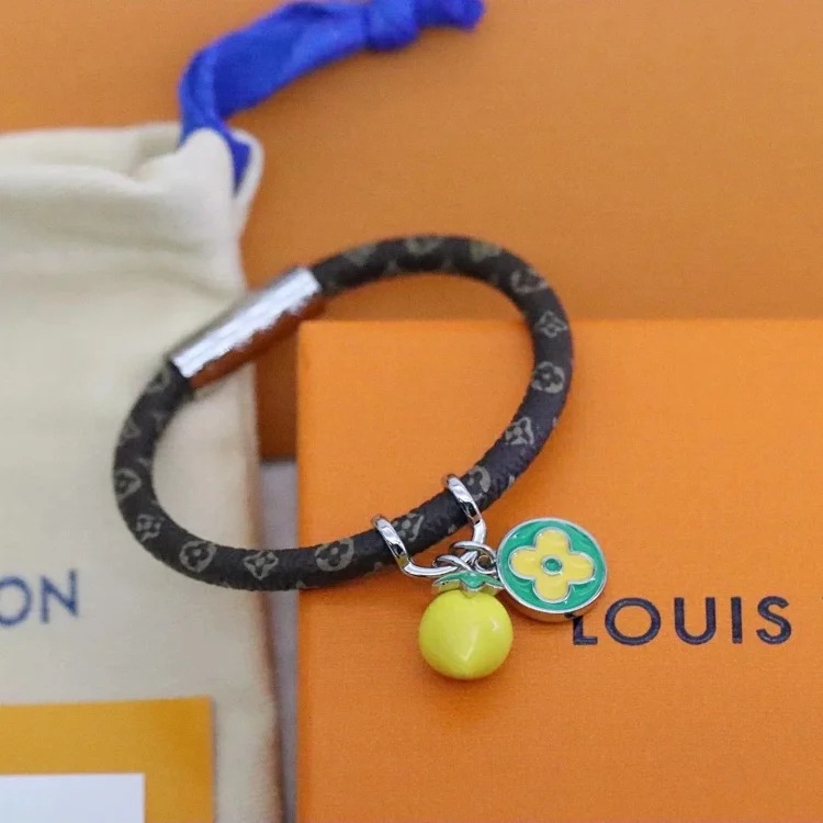 Fashion bracelet 02
