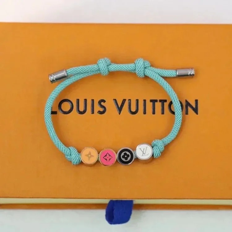Fashion bracelet 02