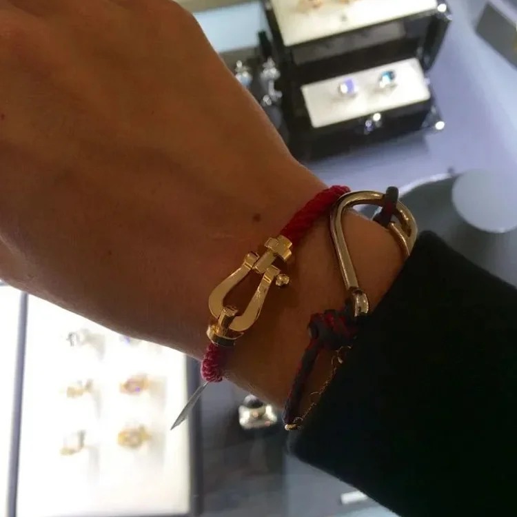 Fashion bracelet 02