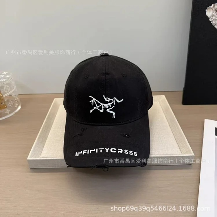 Embroidered Korean Letters Baseball Cap Couple Face Revealing Small Peaked Hat Men and Women Same Style Soft Top Sun Hat Hat Wholesale