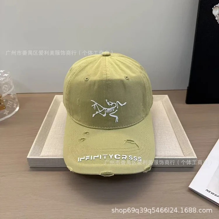 Embroidered Korean Letters Baseball Cap Couple Face Revealing Small Peaked Hat Men and Women Same Style Soft Top Sun Hat Hat Wholesale