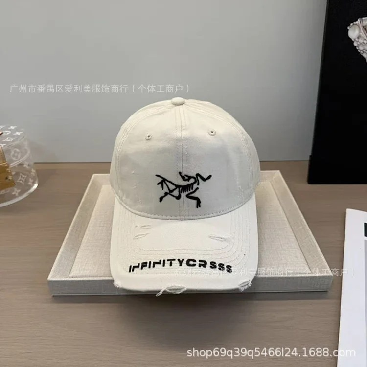 Embroidered Korean Letters Baseball Cap Couple Face Revealing Small Peaked Hat Men and Women Same Style Soft Top Sun Hat Hat Wholesale