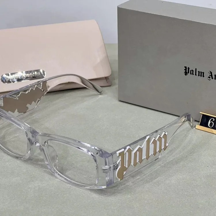 Casual fashionable summer sunglasses