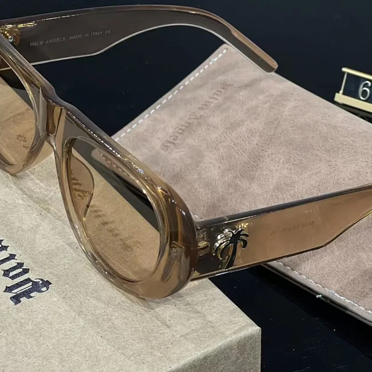 Casual fashionable summer sunglasses