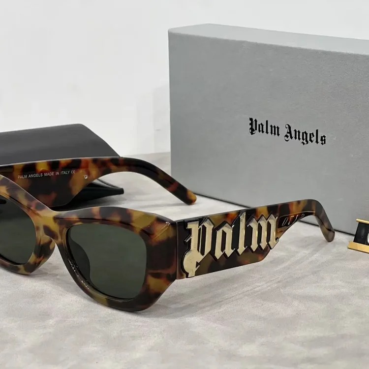 Casual fashionable summer sunglasses