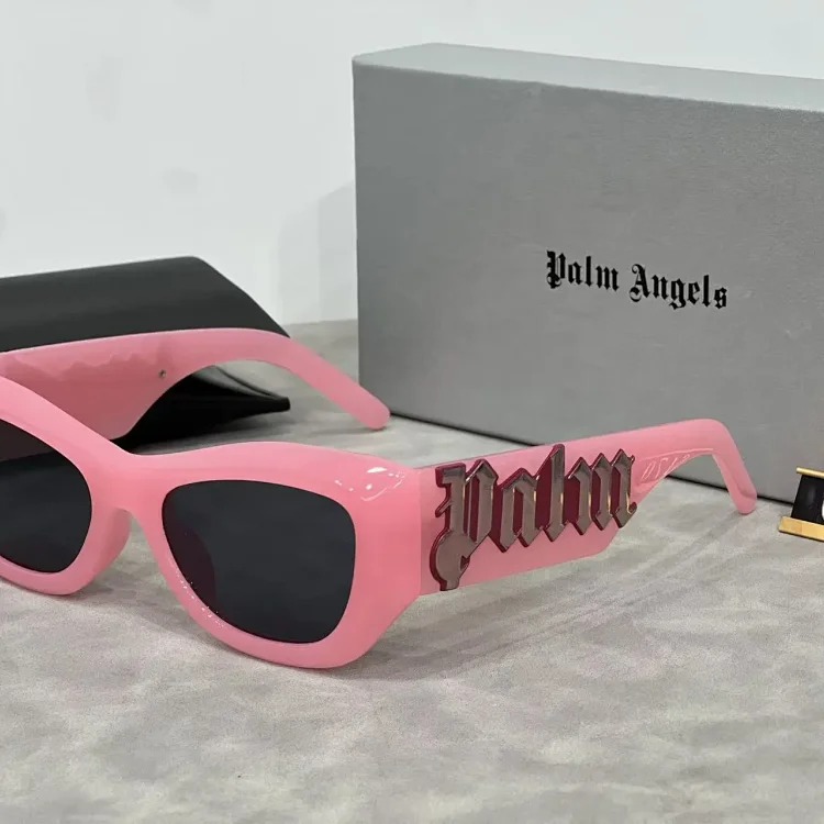 Casual fashionable summer sunglasses