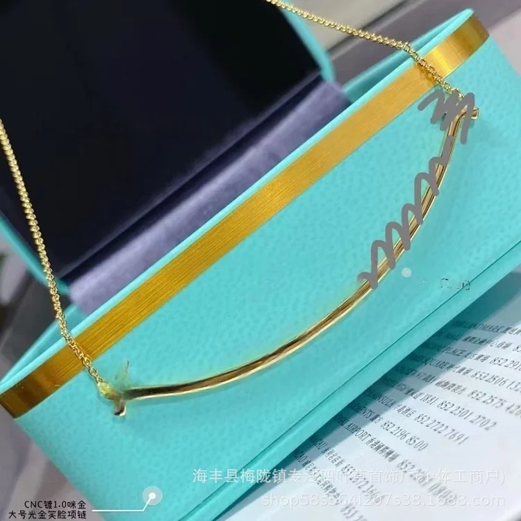 New T's smile necklace thickly plated 18K gold glossy 2 sides drilled full of diamonds smiling face necklace Seiko clavicle chain jewelry
